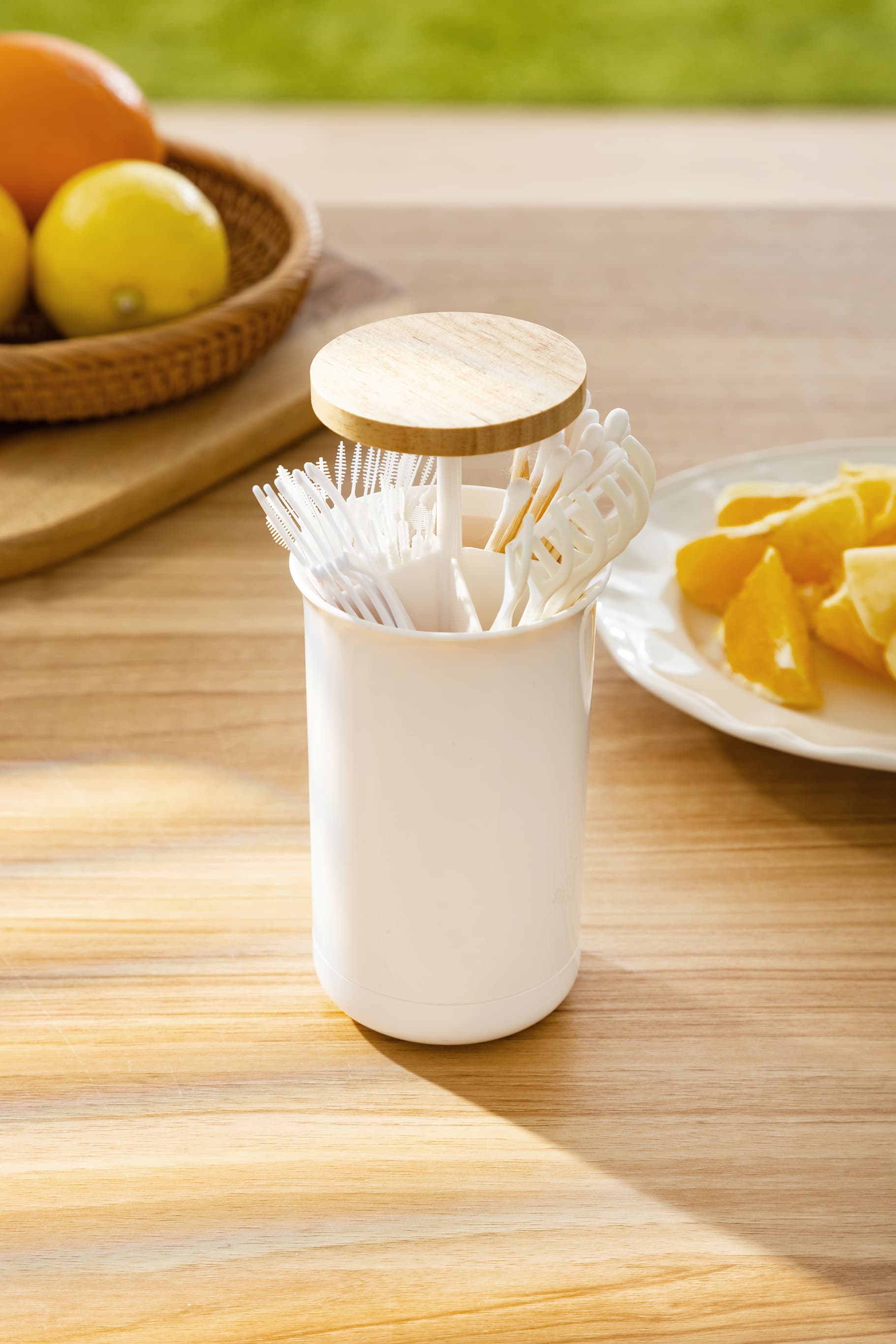 Cotton swab holder