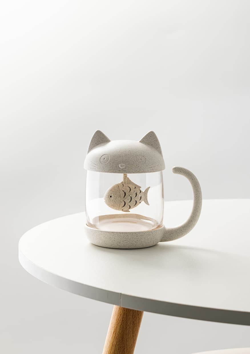 Tea cup with infuser