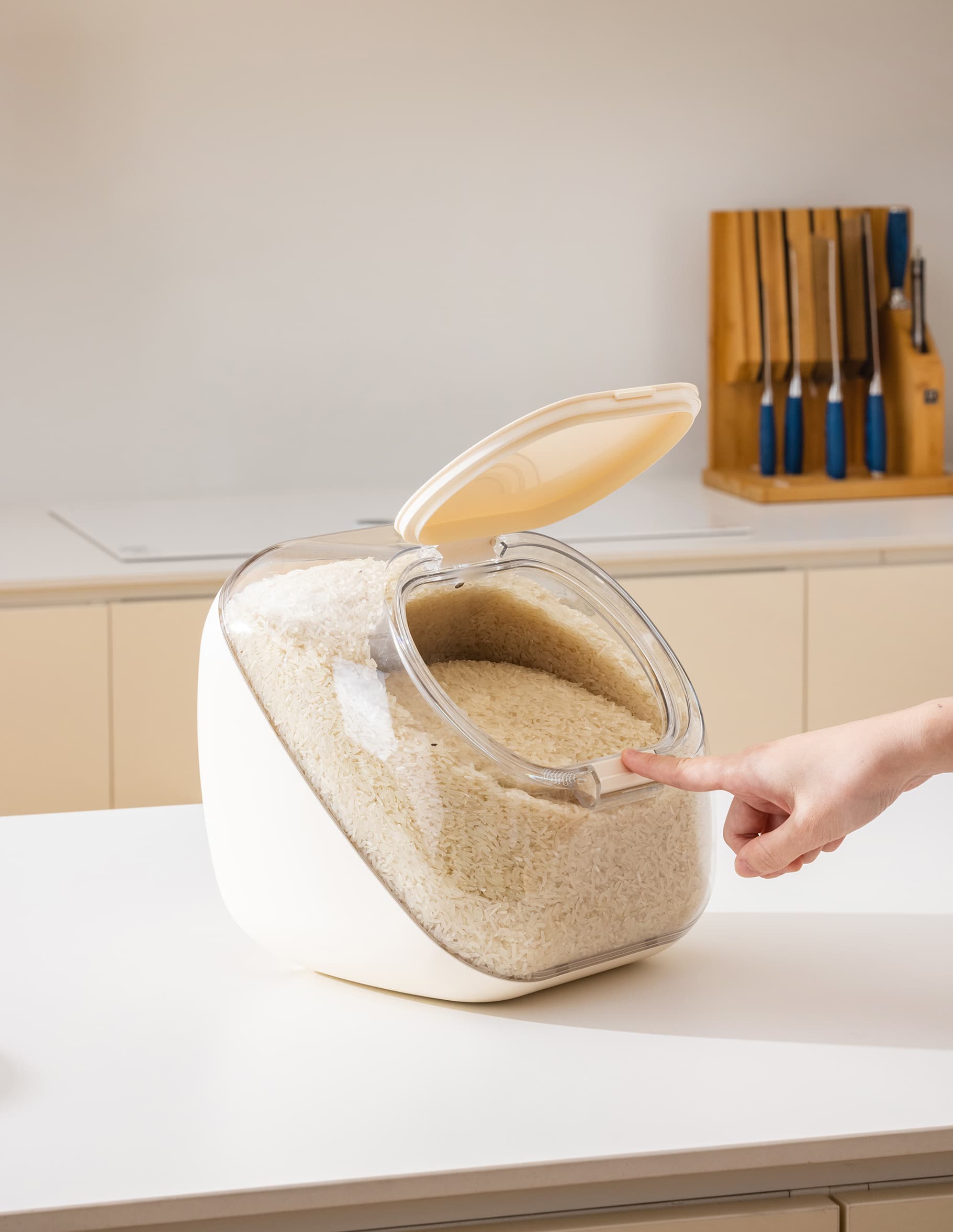 One-Click Cabinet Container 5.7L